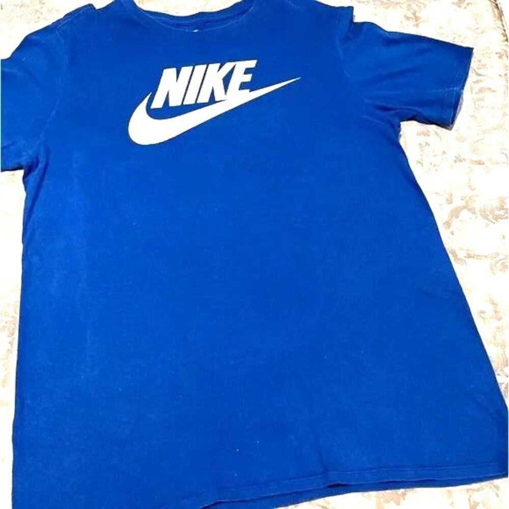 Nike Athletic Tshirt Royal Blue Wmns Sz Lrg with White Swish - Picture 1 of 4